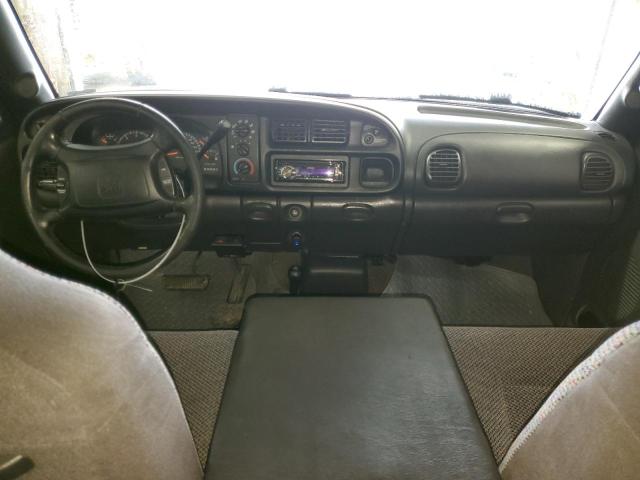 Photo 8 from auction – 2002 DODGE RAM 2500 with VIN 3B7KF23Z82M277461