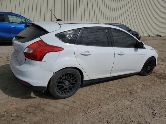 Photo 3 from auction – 2015 FORD FOCUS SE with VIN 1FADP3K25FL250652
