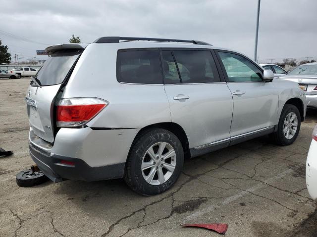 Photo 3 from auction – 2011 TOYOTA HIGHLANDER with VIN 5TDBK3EH9BS073631