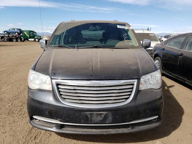 Photo 5 from auction – 2016 CHRYSLER TOWN & COU with VIN 2C4RC1CGXGR194422