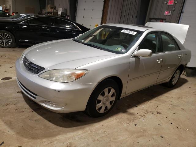 TOYOTA CAMRY LE 2002 with VIN 4T1BE32K02U002607 - Photo from auction