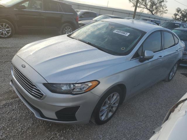 FORD FUSION SE 2019 with VIN 3FA6P0LU7KR256729 - Photo from auction