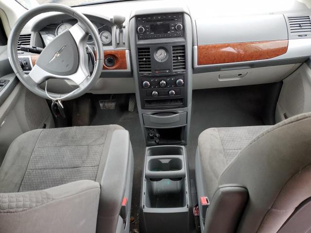 Photo 8 from auction – 2008 CHRYSLER TOWN & COU with VIN 2A8HR54P98R829611