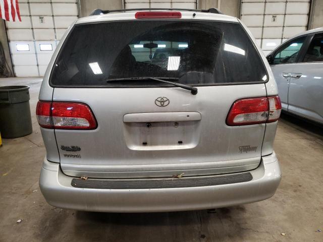 Photo 6 from auction – 2002 TOYOTA SIENNA LE with VIN 4T3ZF13C82U499355