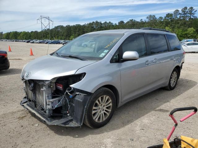 Photo 1 from auction – 2013 TOYOTA SIENNA XLE with VIN 5TDYK3DC3DS330348