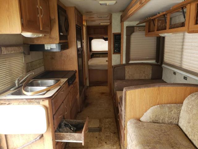 Photo 6 from auction – 2004 FOUR HURRICANE with VIN 1F6MF53S340A02182