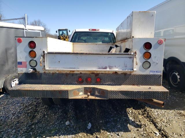 Photo 6 from auction – 2002 CHEVROLET SILVERADO with VIN 1GBJC33UX2F223677