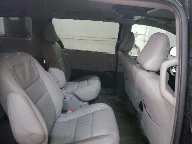 Photo 11 from auction – 2015 TOYOTA SIENNA XLE with VIN 5TDDK3DC7FS105478
