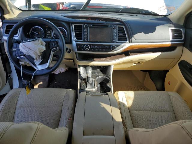 Photo 8 from auction – 2019 TOYOTA HIGHLANDER with VIN 5TDDZRFH5KS700010