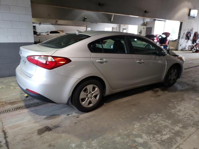 Photo 3 from auction – 2016 KIA FORTE LX with VIN KNAFX4A60G5528129