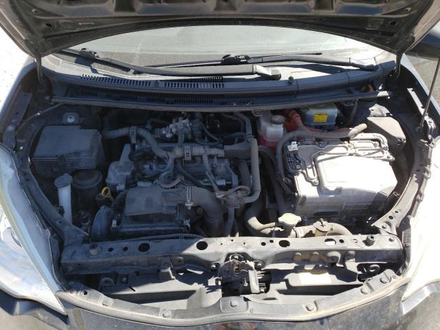 Photo 11 from auction – 2014 TOYOTA PRIUS C with VIN JTDKDTB30E1561306