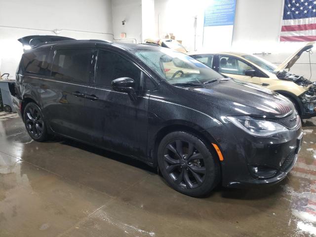 Фото 4 с аукциона – 2018 CHRYSLER PACIFICA T с VIN 2C4RC1EG8JR364488