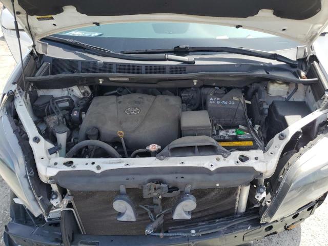Photo 12 from auction – 2017 TOYOTA SIENNA SE with VIN 5TDXZ3DC7HS884554