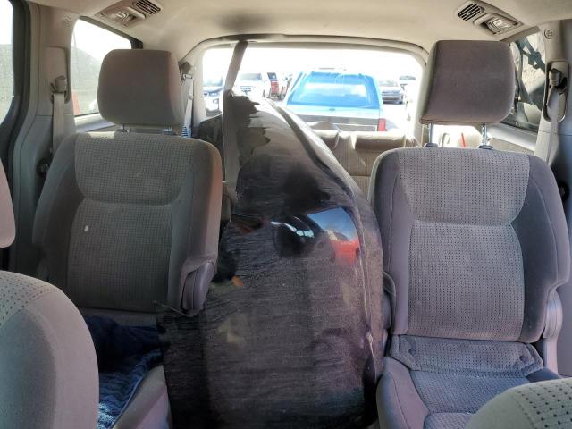 Photo 10 from auction – 2010 TOYOTA SIENNA CE with VIN 5TDKK4CC4AS320968