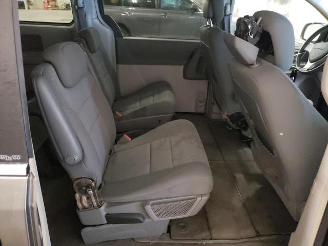 Photo 11 from auction – 2010 CHRYSLER TOWN & COU with VIN 2A4RR5D17AR298741