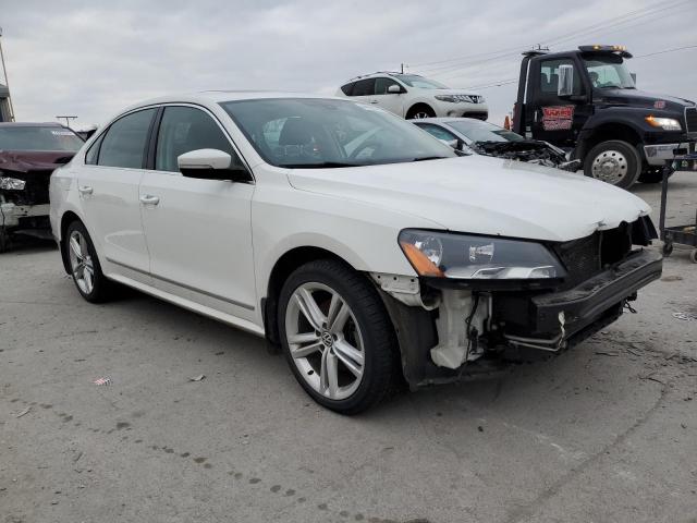 Photo 4 from auction – 2014 VOLKSWAGEN PASSAT SEL with VIN 1VWCM7A35EC059065