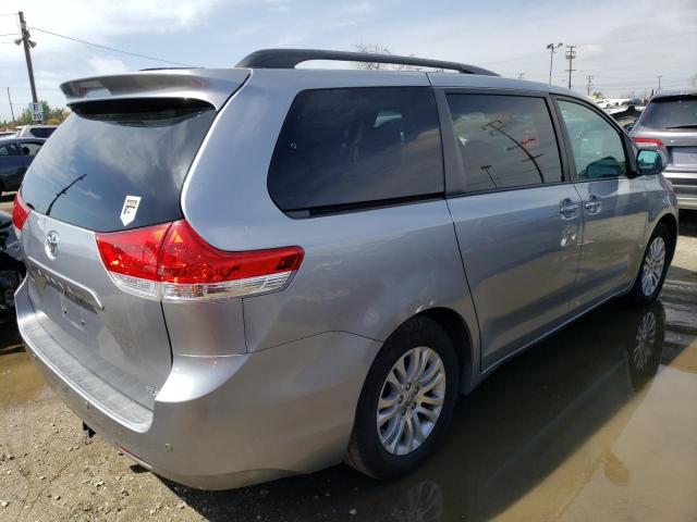 Photo 3 from auction – 2011 TOYOTA SIENNA XLE with VIN 5TDYK3DC0BS117791