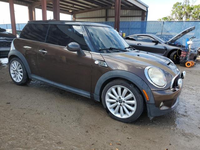 Photo 4 from auction – 2010 MINI COOPER S with VIN WMWMF7C52ATZ71000
