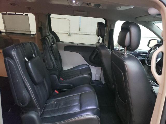Photo 11 from auction – 2011 CHRYSLER TOWN & COU with VIN 2A4RR8DG2BR617843
