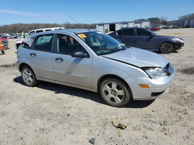 Photo 4 from auction – 2005 FORD FOCUS ZX5 with VIN 3FAFP37N55R138820