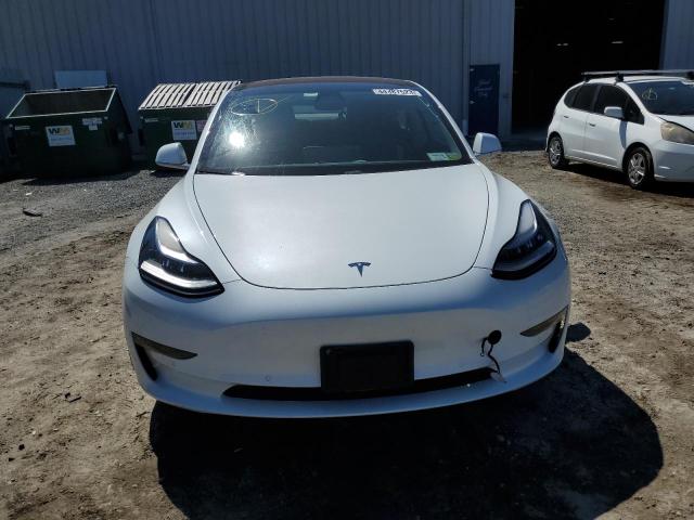 Photo 5 from auction – 2018 TESLA MODEL 3 with VIN 5YJ3E1EA5JF006434