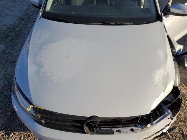 Photo 11 from auction – 2017 VOLKSWAGEN JETTA S with VIN 3VW2B7AJ1HM381124