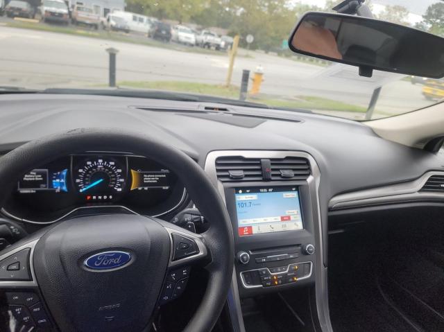 Photo 9 from auction – 2017 FORD FUSION SE with VIN 3FA6P0HD6HR362574