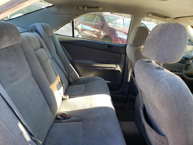Photo 10 from auction – 2004 TOYOTA CAMRY LE with VIN 4T1BF32K44U076242