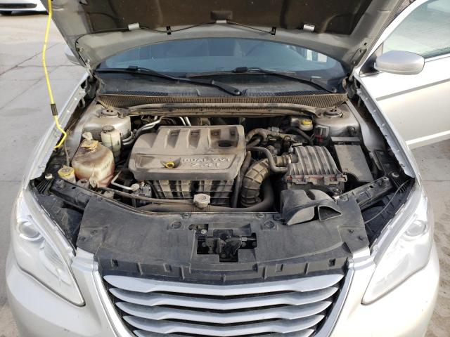 Photo 11 from auction – 2012 CHRYSLER 200 with VIN 1C3CCBAB8CN273618