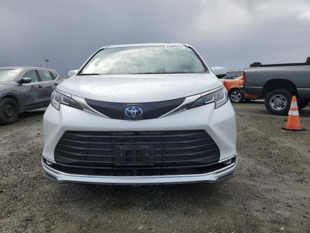 Photo 5 from auction – 2023 TOYOTA SIENNA XLE with VIN 5TDYSKFC9PS080982