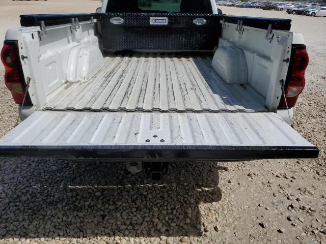 Photo 10 from auction – 2004 CHEVROLET SILVERADO with VIN 1GCEC14T94Z246375