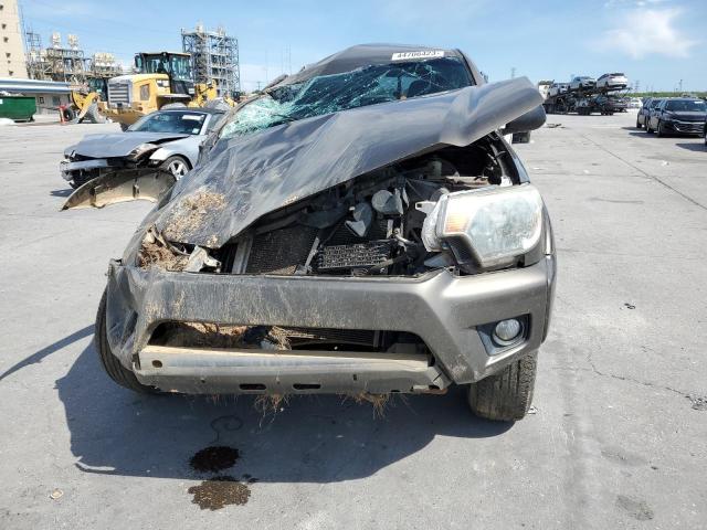 Photo 5 from auction – 2015 TOYOTA TACOMA DOU with VIN 5TFLU4EN5FX112273