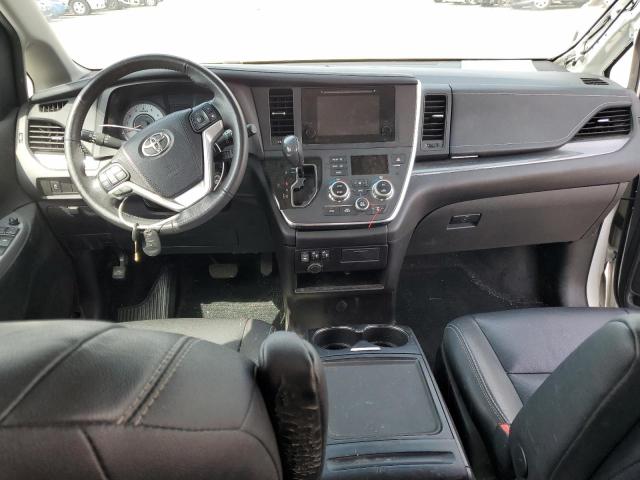 Photo 8 from auction – 2017 TOYOTA SIENNA SE with VIN 5TDXZ3DC7HS884554