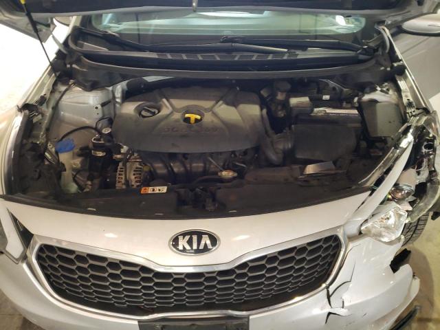 Photo 11 from auction – 2016 KIA FORTE LX with VIN KNAFX4A60G5528129