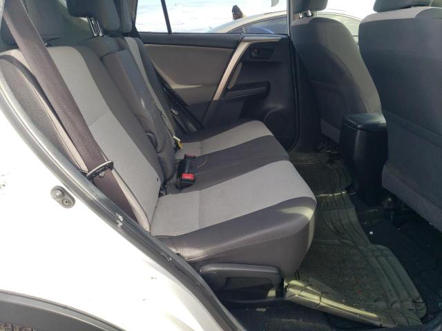 Photo 10 from auction – 2015 TOYOTA RAV4 LE with VIN JTMZFREV5FD061635