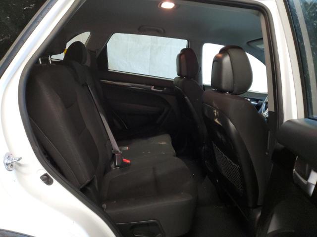 Photo 11 from auction – 2014 KIA SORENTO LX with VIN 5XYKTCA61EG480863