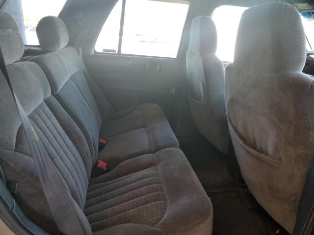 Photo 11 from auction – 2002 CHEVROLET BLAZER with VIN 1GNDT13W02K221157