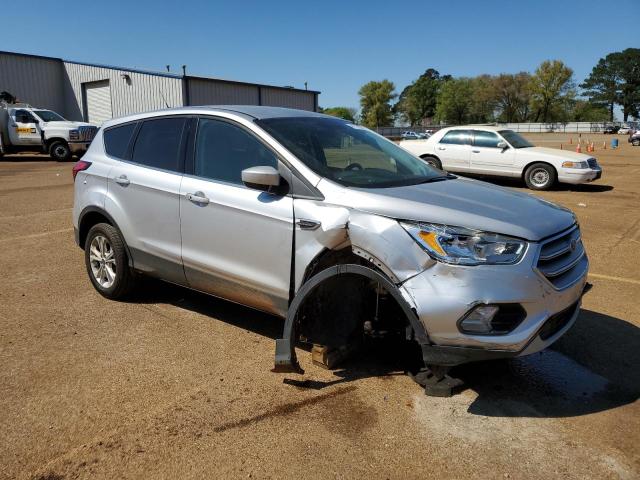Photo 4 from auction – 2019 FORD ESCAPE SE with VIN 1FMCU0GD6KUB94809