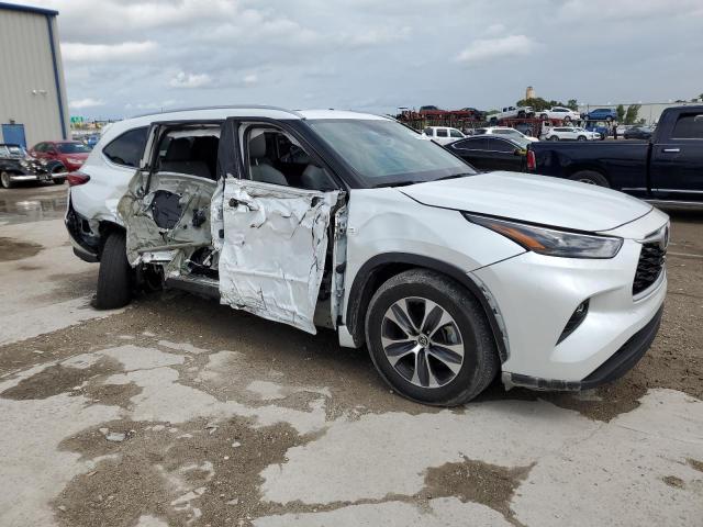 Photo 4 from auction – 2022 TOYOTA HIGHLANDER with VIN 5TDGZRAH6NS539689