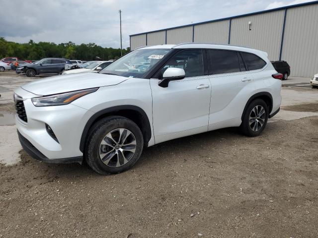 TOYOTA HIGHLANDER 2022 with VIN 5TDGZRAH6NS539689 - Photo from auction