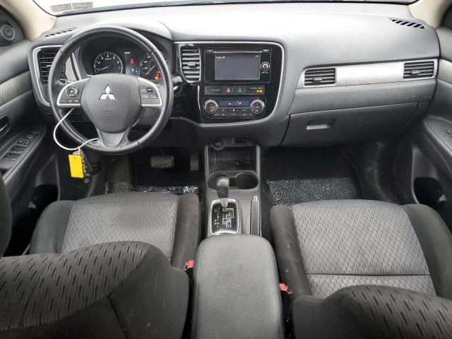 Photo 8 from auction – 2014 MITSUBISHI OUTLANDER with VIN JA4AZ3A33EZ008420