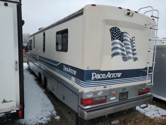Photo 3 from auction – 1993 FLEE PACE ARROW with VIN 1GBKP37N6P3317320