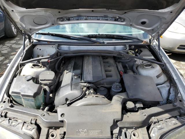 Photo 11 from auction – 2002 BMW 325 I with VIN WBAEV33412KL68490