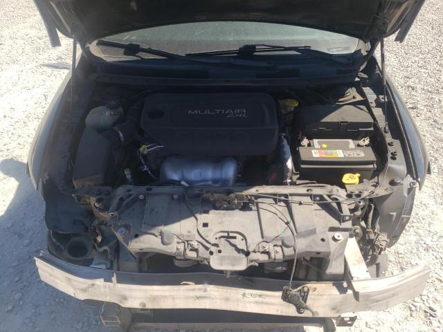 Photo 11 from auction – 2015 CHRYSLER 200 LIMITE with VIN 1C3CCCAB5FN588564