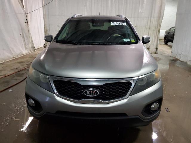 Photo 5 from auction – 2011 KIA SORENTO EX with VIN 5XYKUDA29BG119957