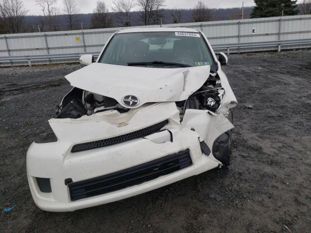 Photo 5 from auction – 2010 TOYOTA SCION XD with VIN JTKKU4B47AJ056381