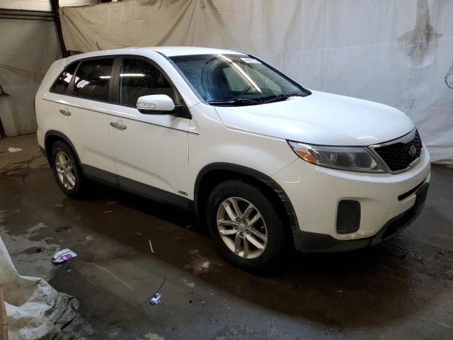 Photo 4 from auction – 2014 KIA SORENTO LX with VIN 5XYKTCA61EG480863