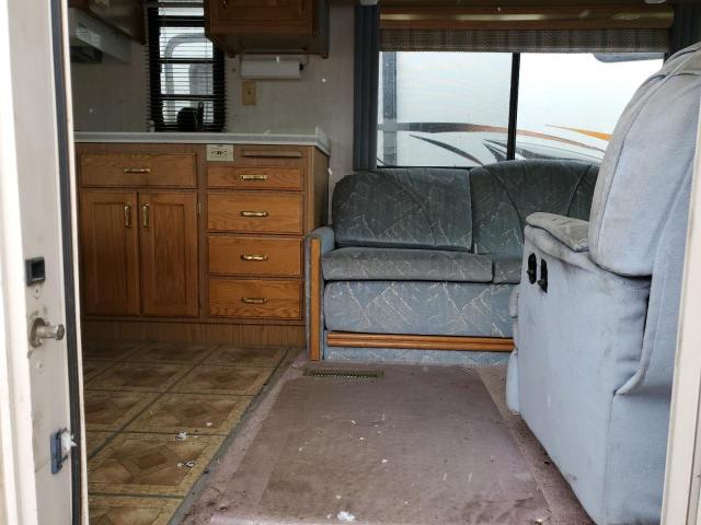 Photo 6 from auction – 1993 FLEE PACE ARROW with VIN 1GBKP37N6P3317320
