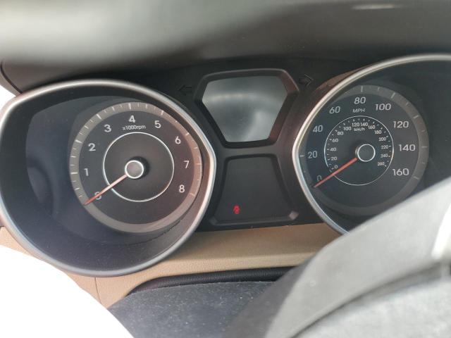 Photo 9 from auction – 2012 HYUNDAI ELANTRA GL with VIN 5NPDH4AE2CH073275