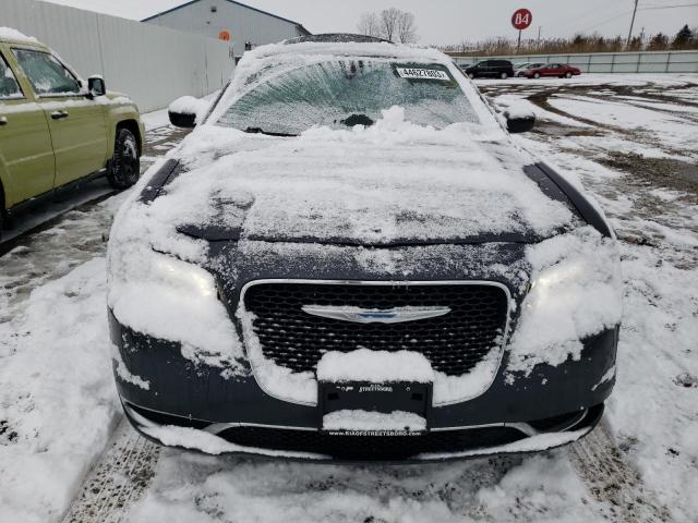 Photo 5 from auction – 2015 CHRYSLER 300 LIMITE with VIN 2C3CCAAG2FH931968